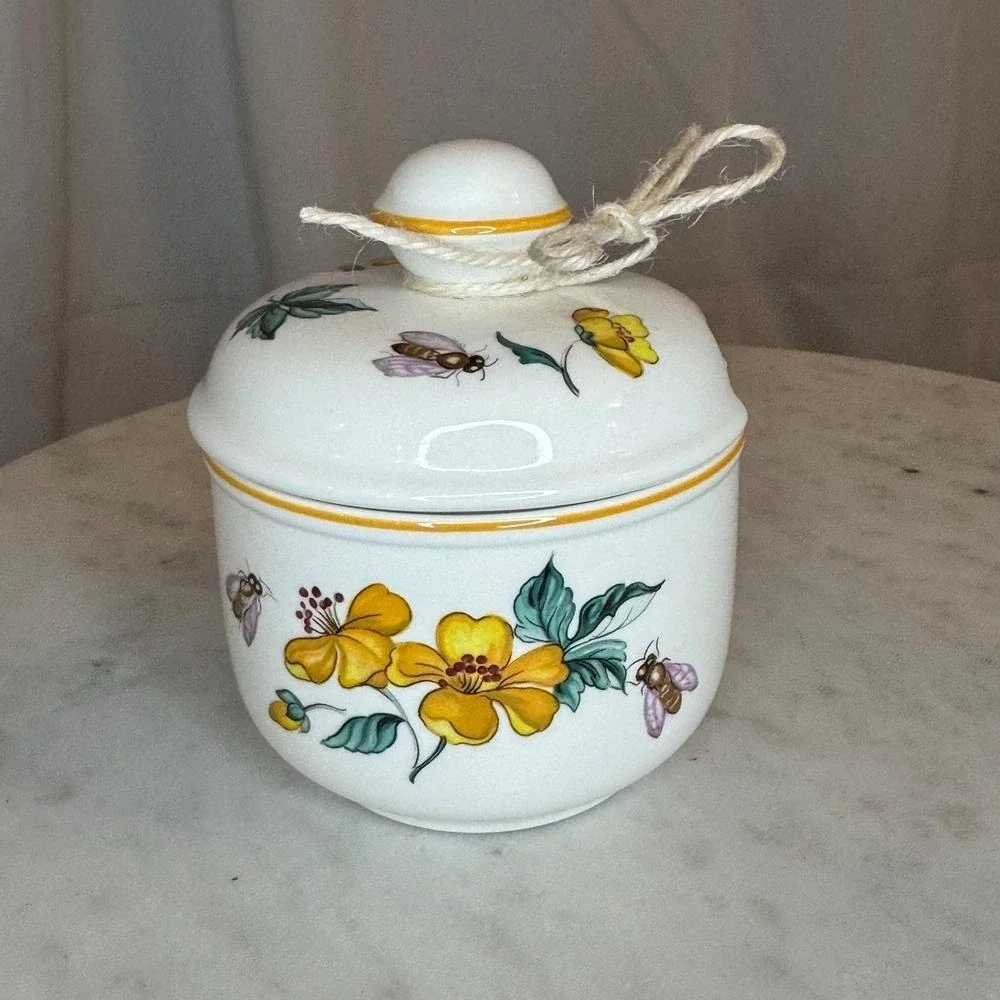 N/A ceramic lidded